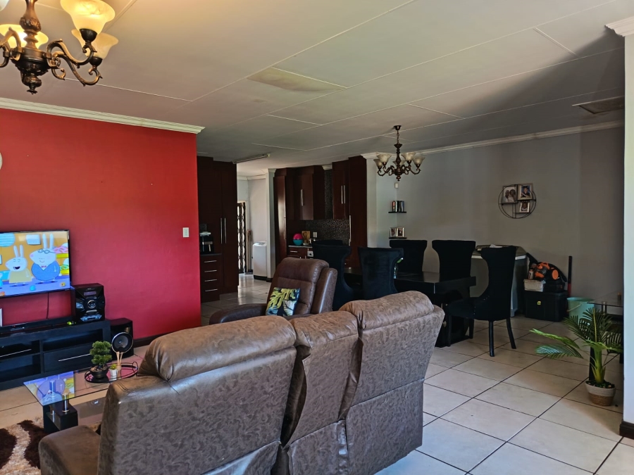3 Bedroom Property for Sale in Kuruman Northern Cape